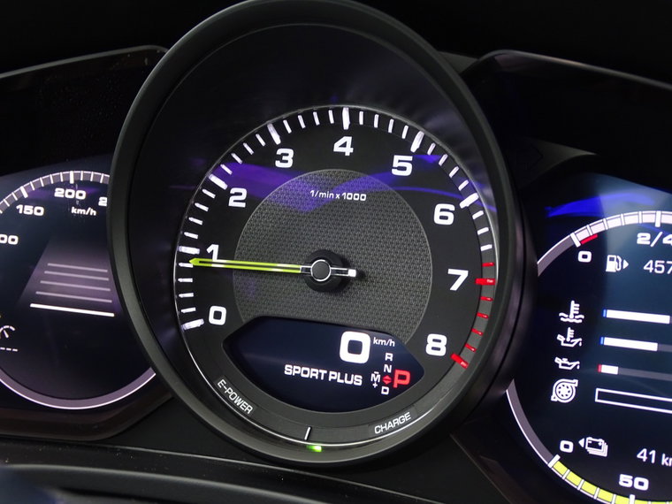 Vehicle Image 23