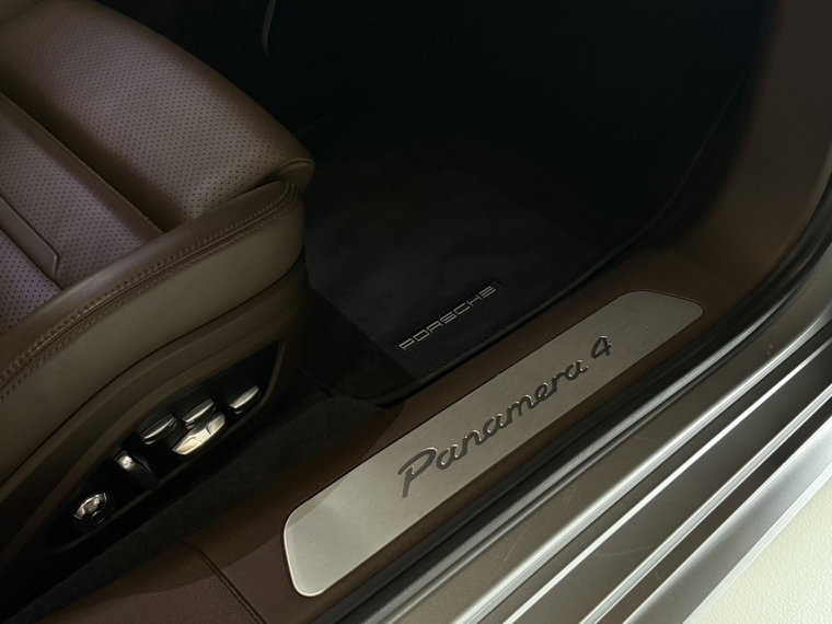 Vehicle Image 45