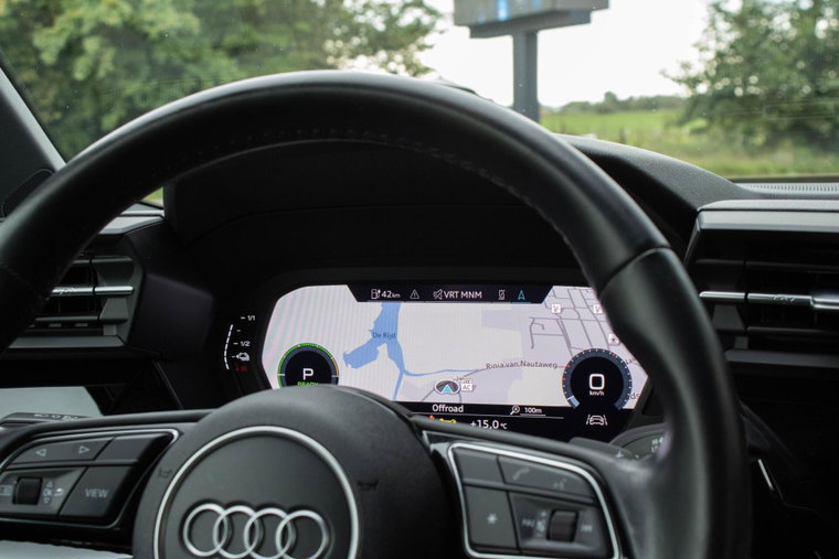 Vehicle Image 21