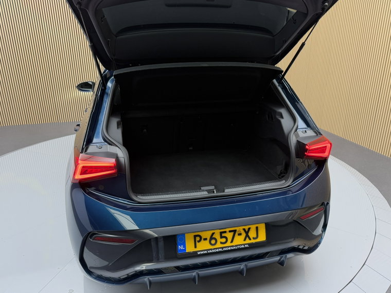 Vehicle Image 31