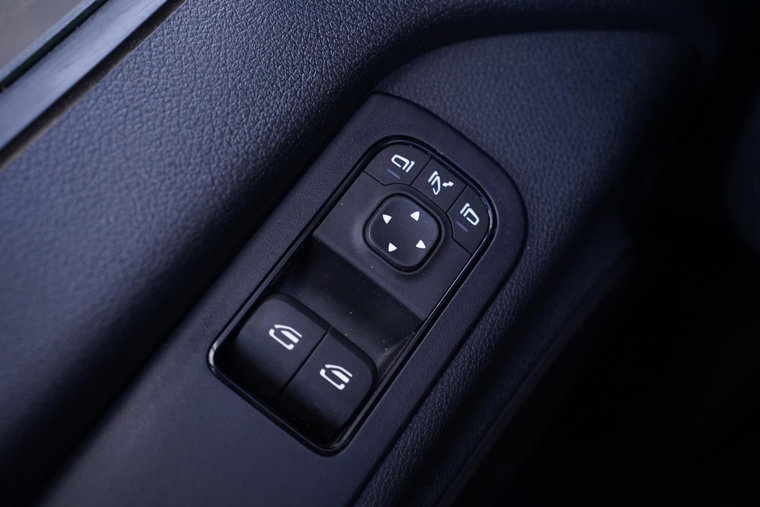 Vehicle Image 39