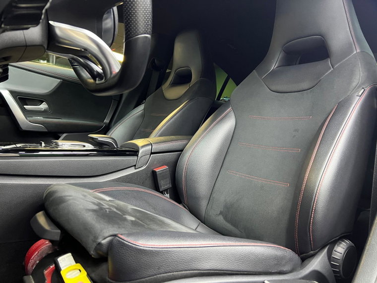 Vehicle Image 23