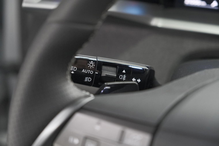 Vehicle Image 36