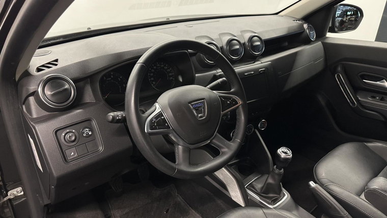 Vehicle Image 24