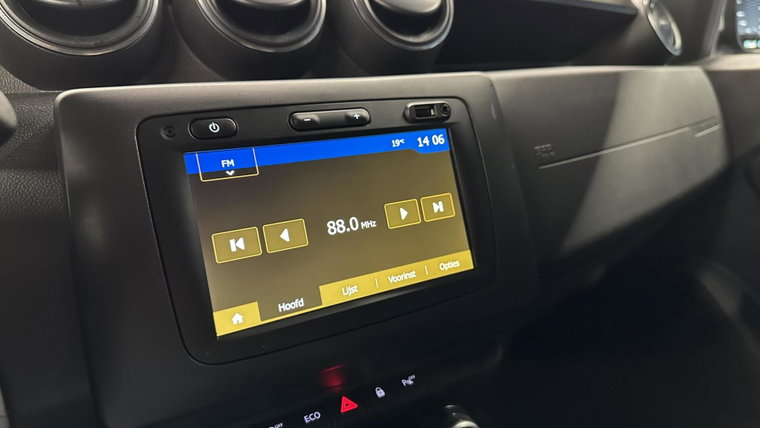 Vehicle Image 40