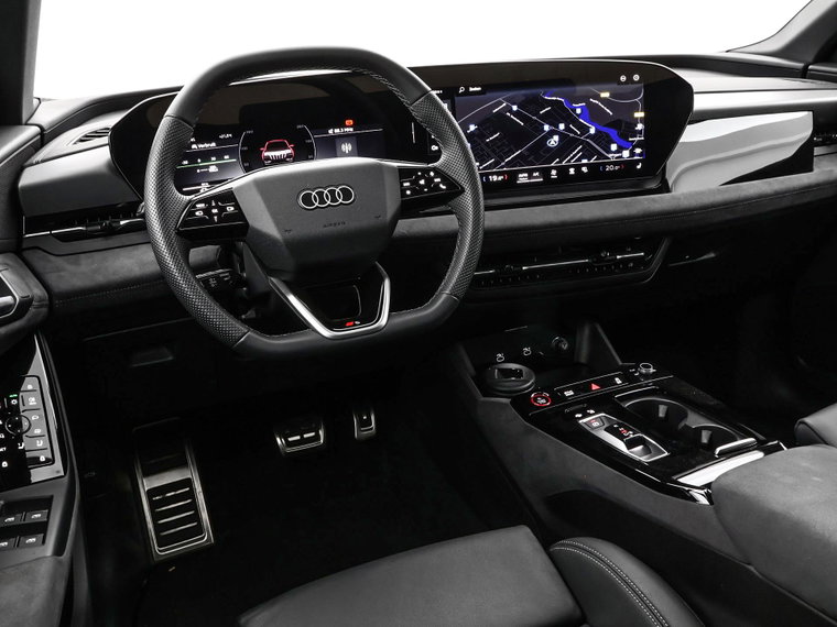 Vehicle Image 32