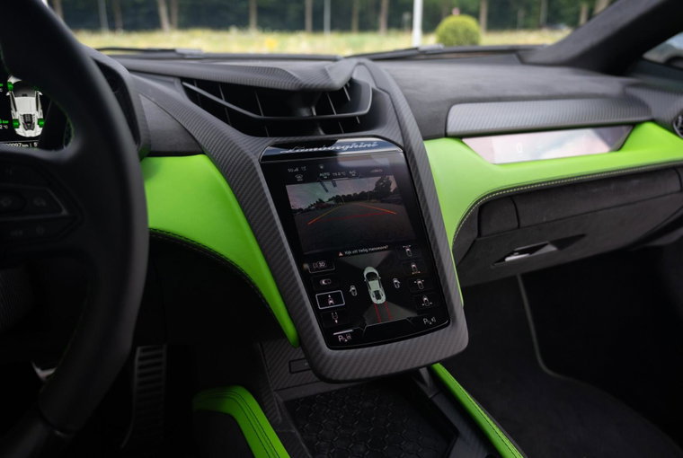 Vehicle Image 23
