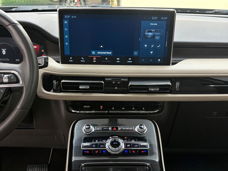 Vehicle Image 17