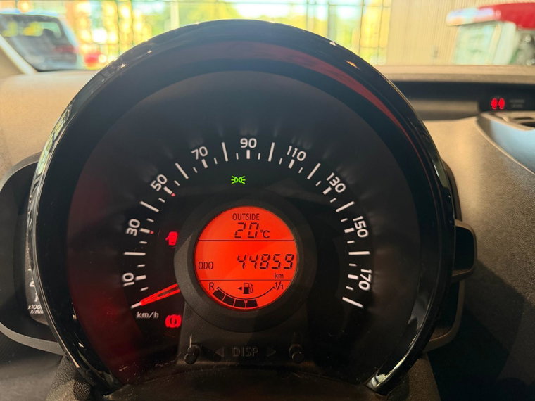 Vehicle Image 22
