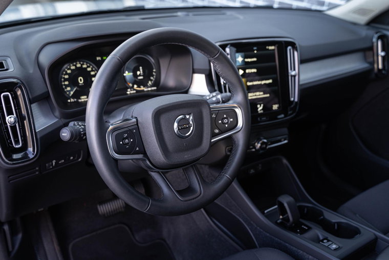 Vehicle Image 19