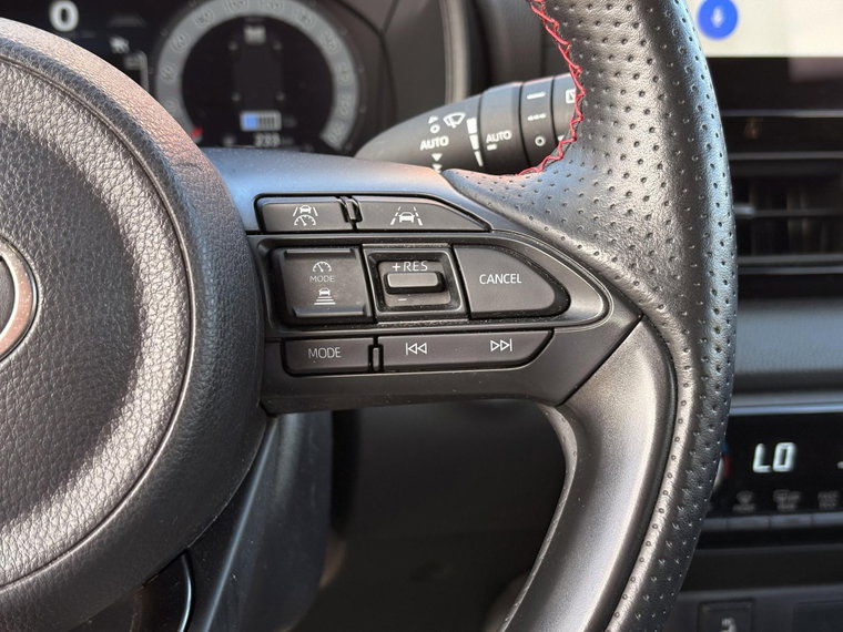 Vehicle Image 28