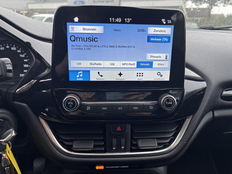 Vehicle Image 14