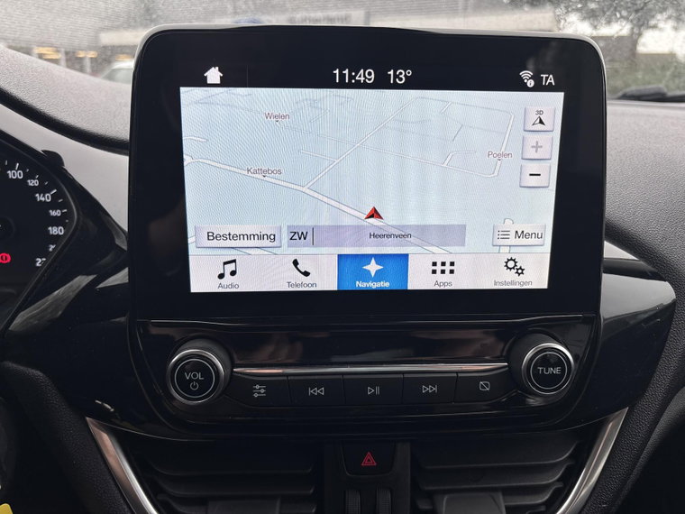 Vehicle Image 16