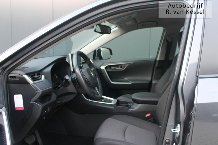 Vehicle Image 11
