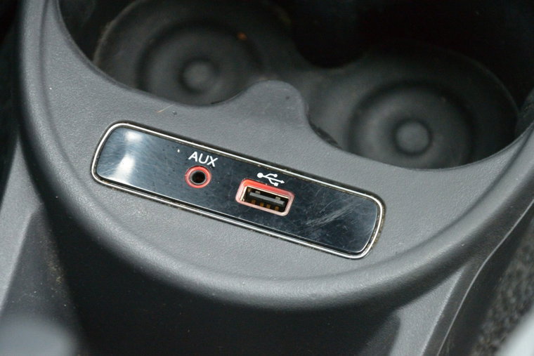 Vehicle Image 15