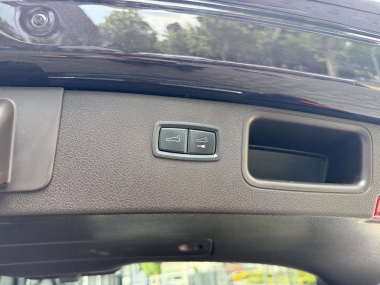 Vehicle Image 26