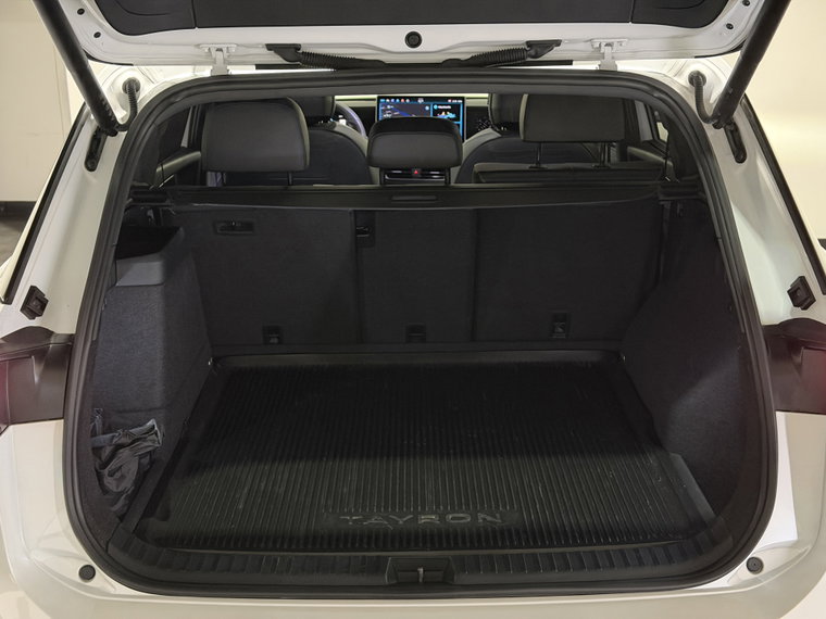 Vehicle Image 40