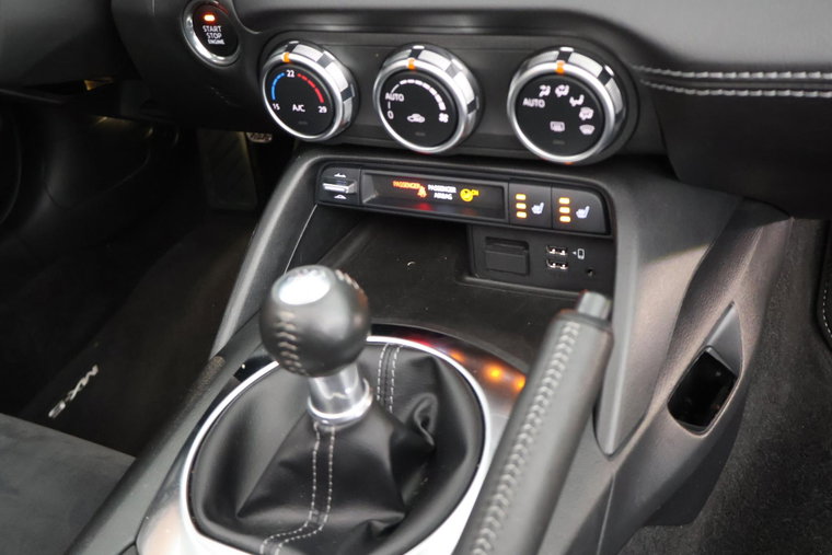 Vehicle Image 24