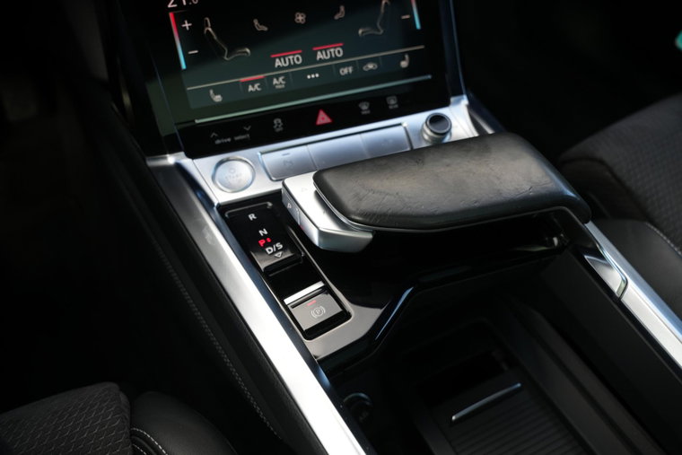Vehicle Image 45