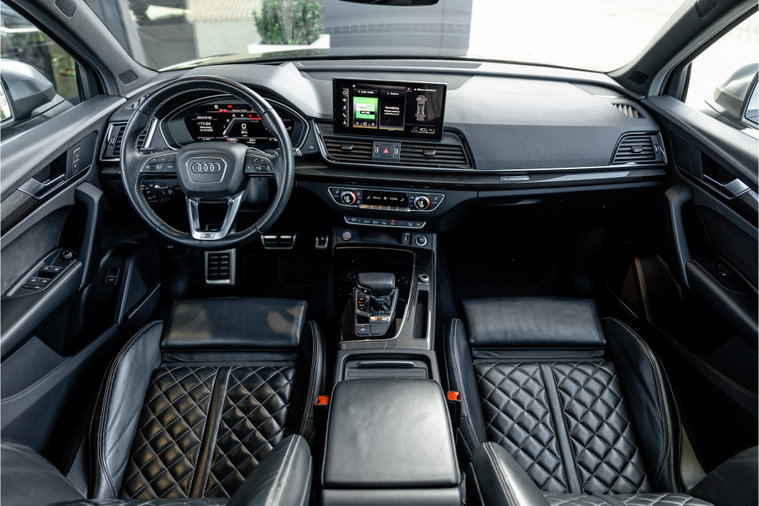 Vehicle Image 13