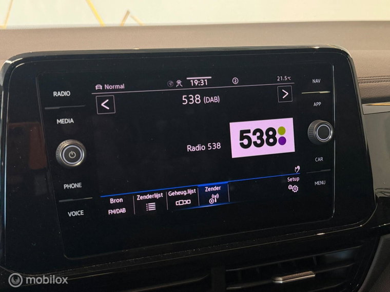 Vehicle Image 26