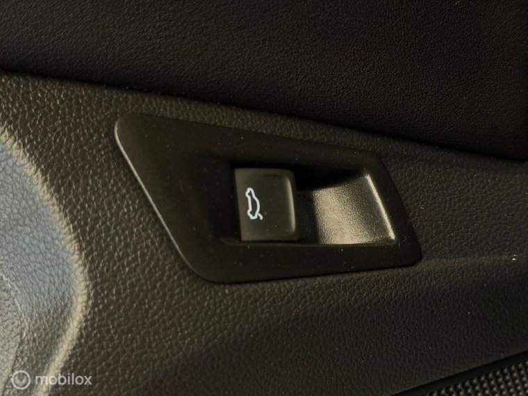 Vehicle Image 41