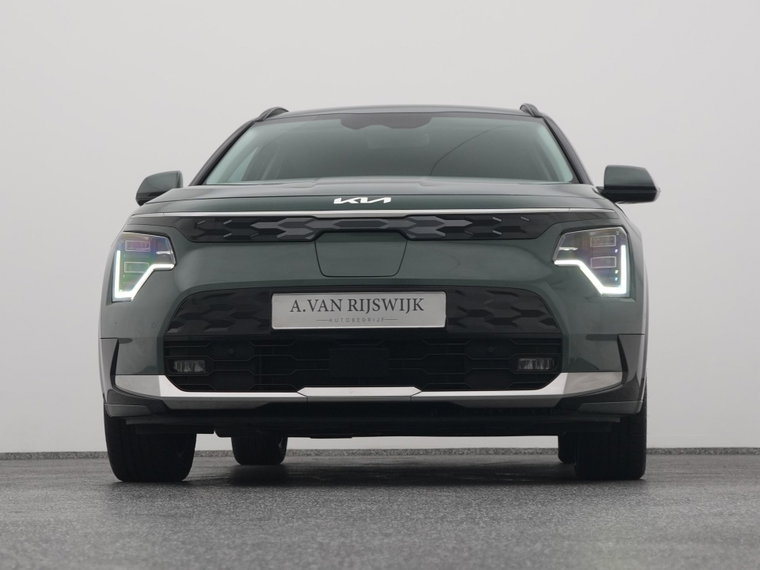 Vehicle Image 35