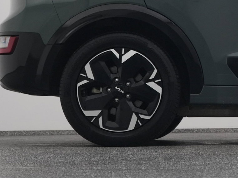 Vehicle Image 41