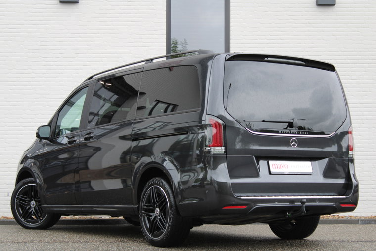 Vehicle Image 24