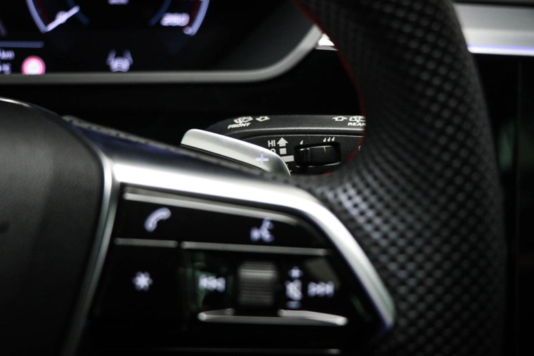 Vehicle Image 43
