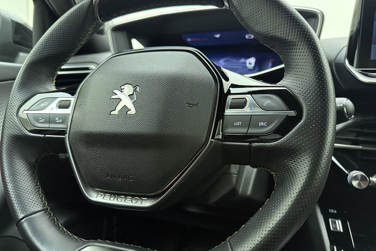Vehicle Image 28