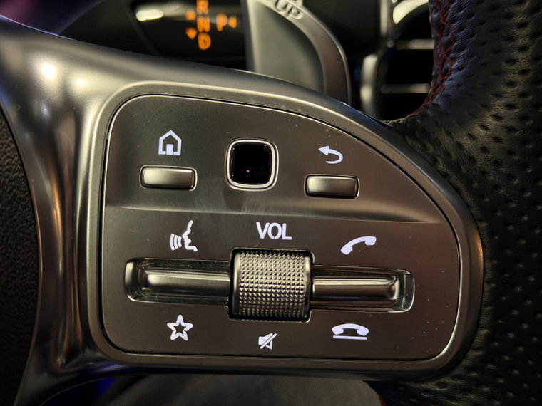 Vehicle Image 25