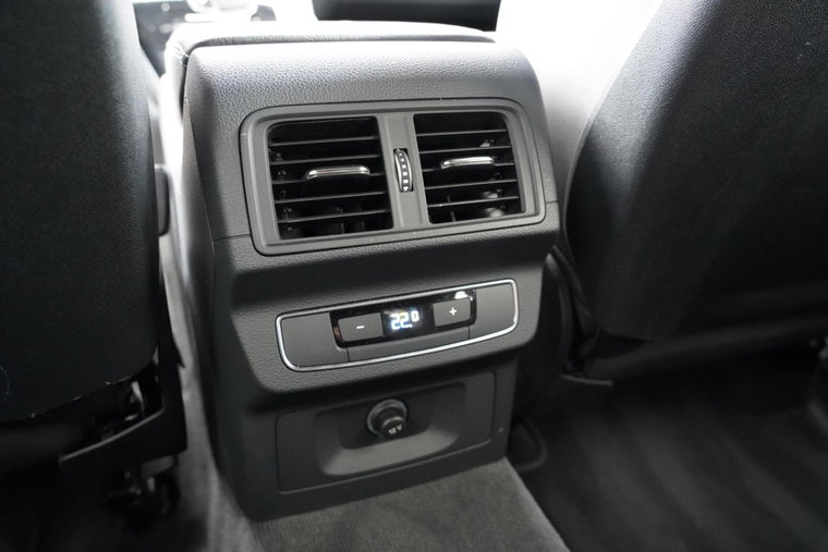 Vehicle Image 45