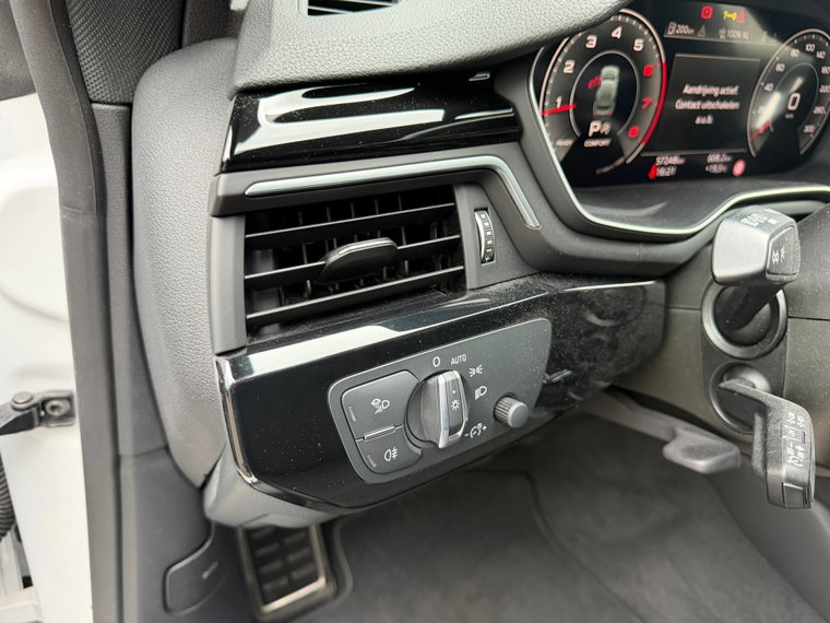 Vehicle Image 37