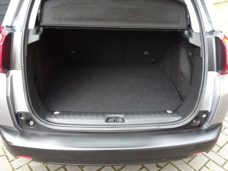 Vehicle Image 33