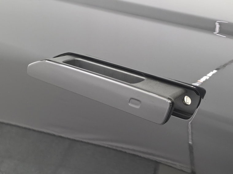 Vehicle Image 34