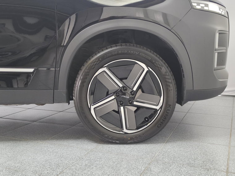 Vehicle Image 39