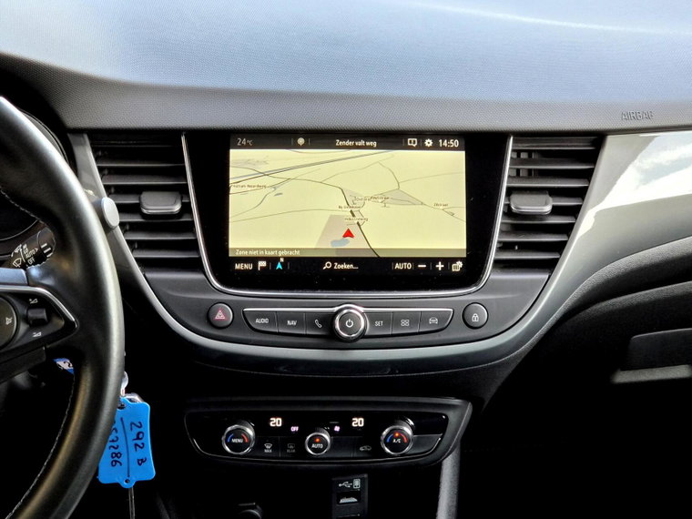 Vehicle Image 11