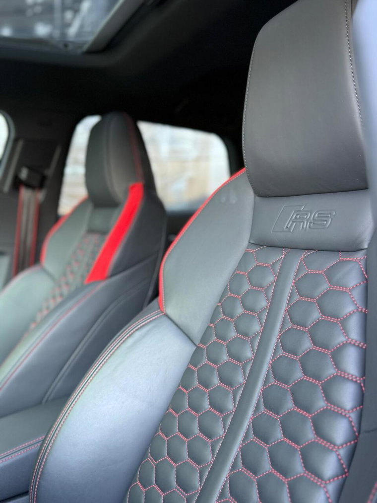 Vehicle Image 35