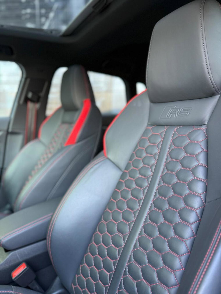 Vehicle Image 36