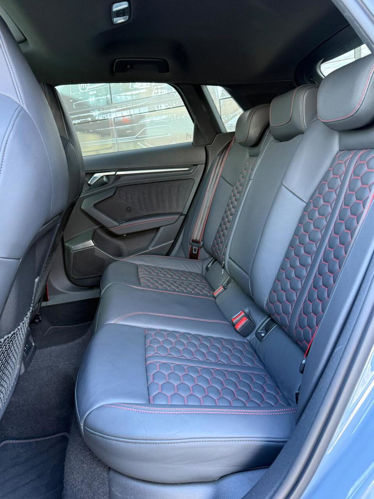 Vehicle Image 37