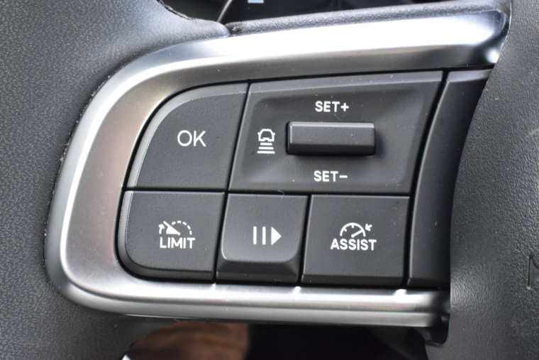 Vehicle Image 17