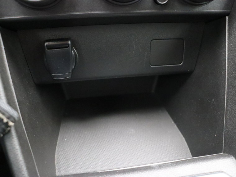 Vehicle Image 27