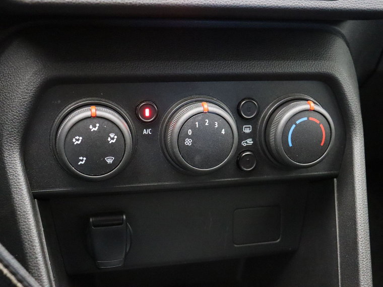 Vehicle Image 28