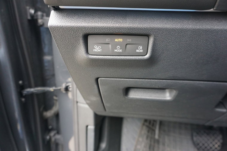 Vehicle Image 18