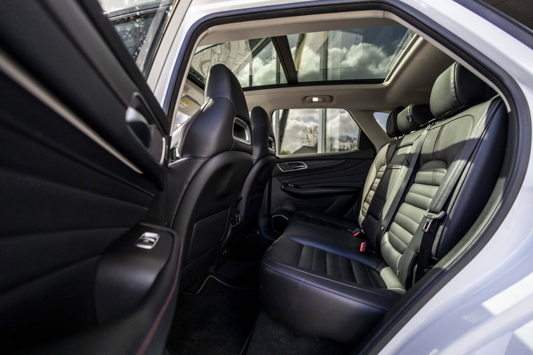 Vehicle Image 10