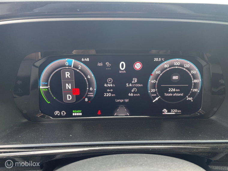Vehicle Image 17