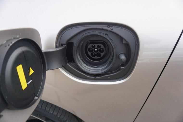 Vehicle Image 11