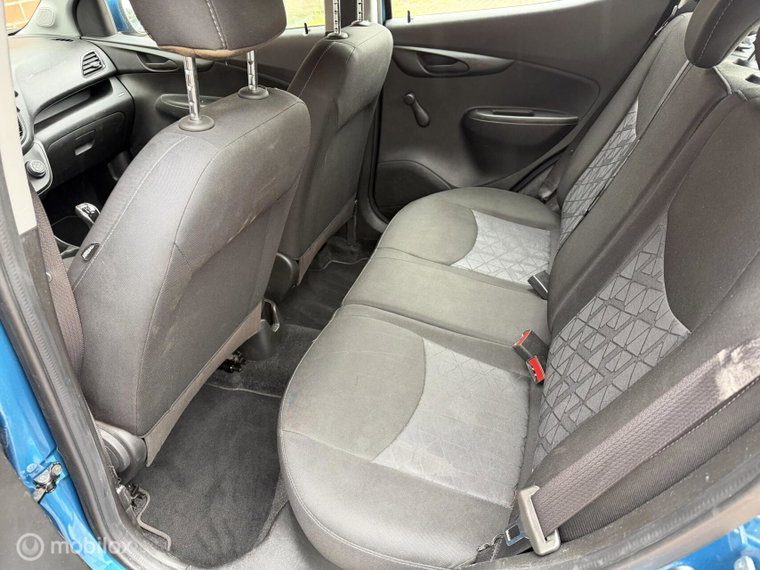 Vehicle Image 19