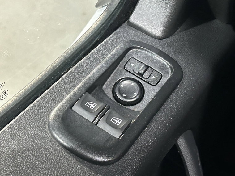 Vehicle Image 34